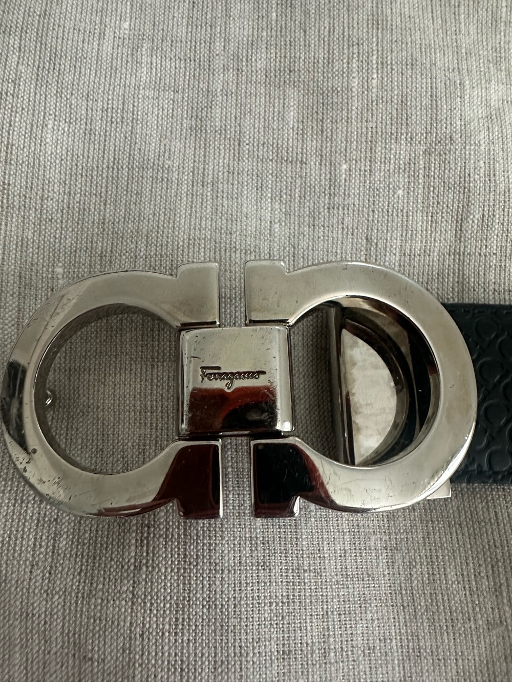 Salvatore Ferragamo Men’s Silver Gancini Buckle Reversible Belt